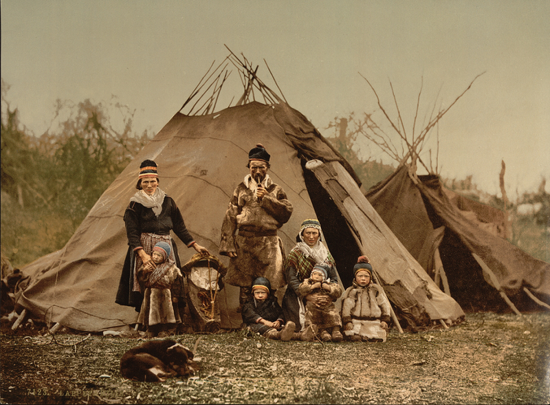 Файл:A Lapp family, Norway-LCCN2001700768.png
