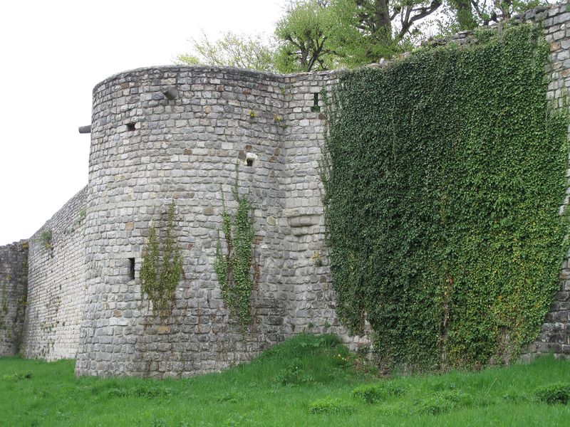 Файл:Château-Thierry tour du trésor 2.jpg