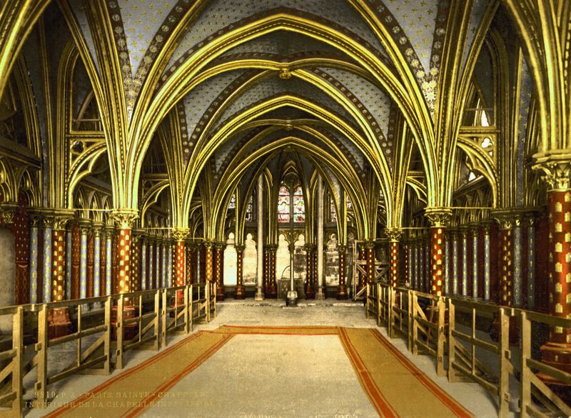 Файл:The Holy Chapel, interior of lower chapel, Paris, France.jpg