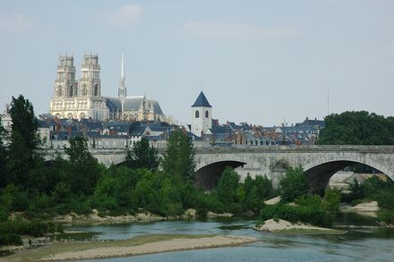 France Orleans Cathedrale Pont Georges V 01.JPG