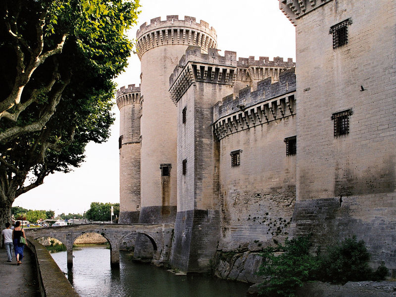 Файл:Tarascon-chateau-roi-rene.jpg