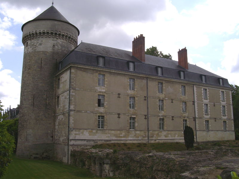 Файл:Chateau de Tours 3.jpg